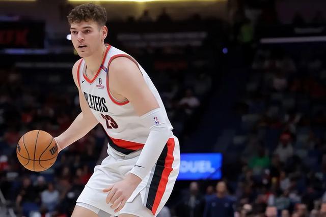 转折点波特兰开拓者豪取连胜，欧篮联转会期攻防权衡，态度坚定，训练强度明显提升的简单介绍